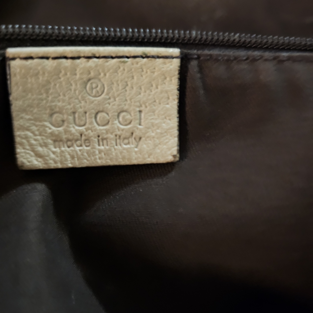 Gucci Beige Monogram Tote Bag - Picture 4 of 7